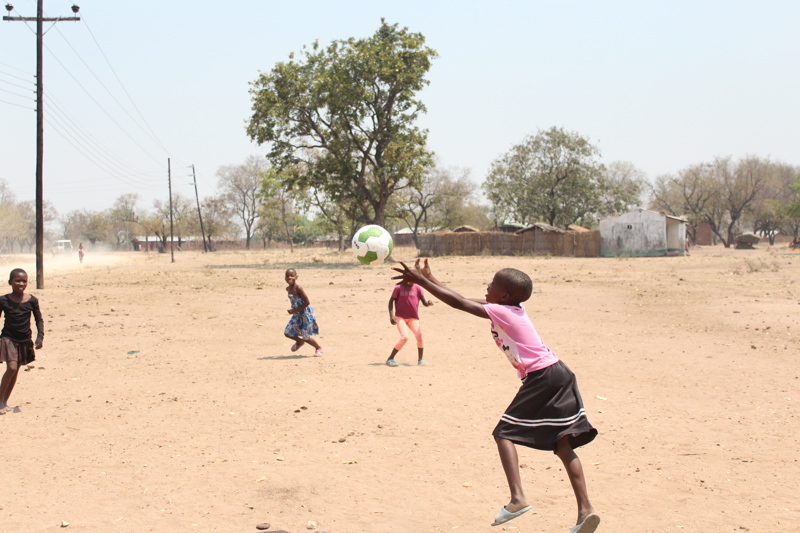 Öll börn eiga rétt á að leika sér og stunda íþróttir. Það eflir líkamlega, félagslega og tilfinningalega líðan barna.