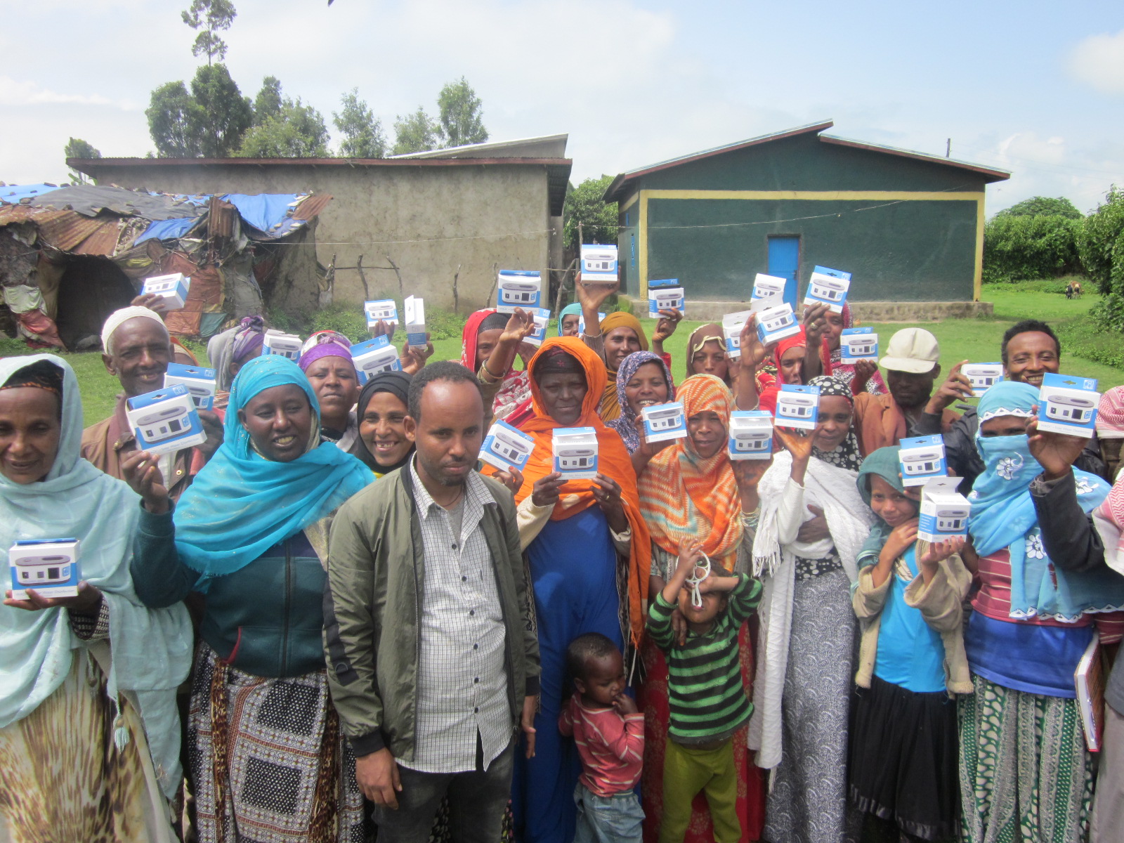 Allar fjölskyldurnar komnar með vatnshreinsitæki