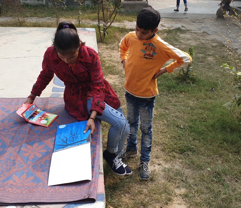 Suman finnst einna skemmtilegast að teikna.