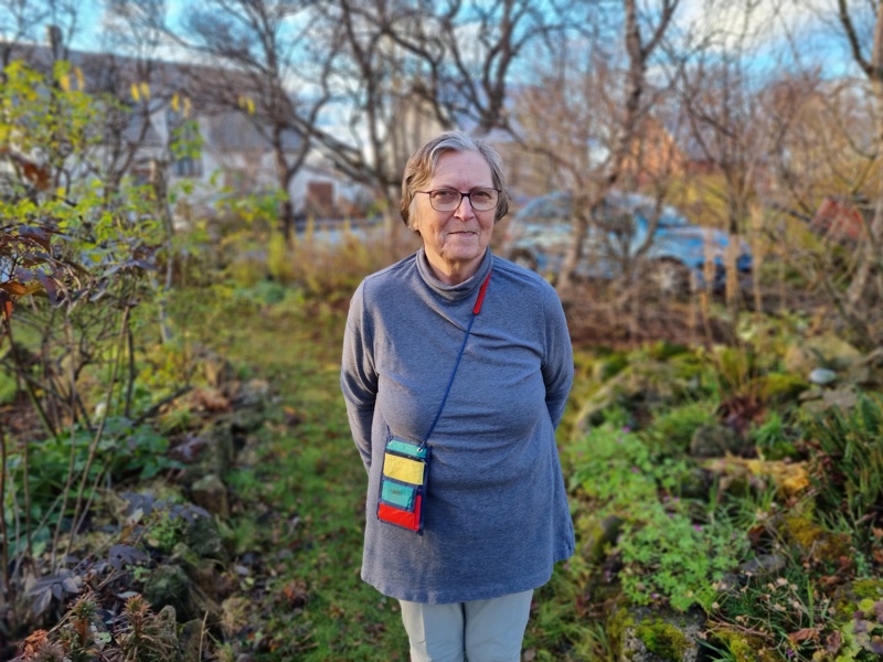 Ingibjörg átti erindi á skrifstofu SOS í haust og sagði okkur þá frá símtalinu frá Sonam. Okkur tókst að hafa uppi á Sonam og hún vildi glöð svara nokkrum spurningum fyrir fréttablað SOS á Íslandi.