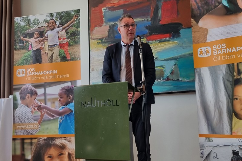 Willum sagði í ræðu sinni m.a. að Íslendingar gætu vissulega gert betur við börn sem standa höllum fæti í þjóðfélaginu.