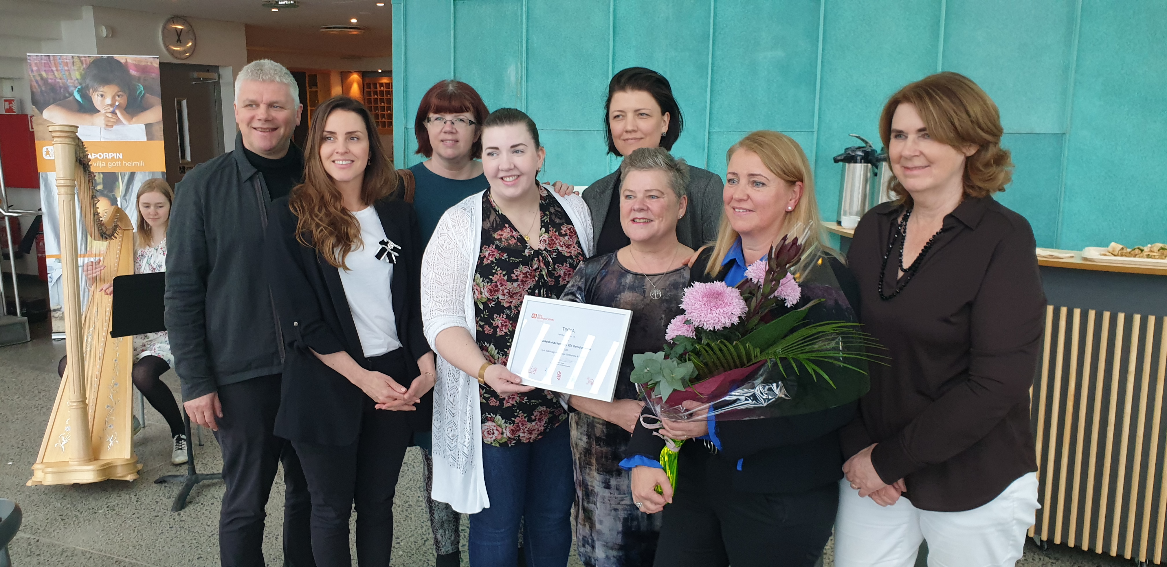 TINNA hlýtur Fjölskylduviðurkenningu SOS Barnaþorpanna