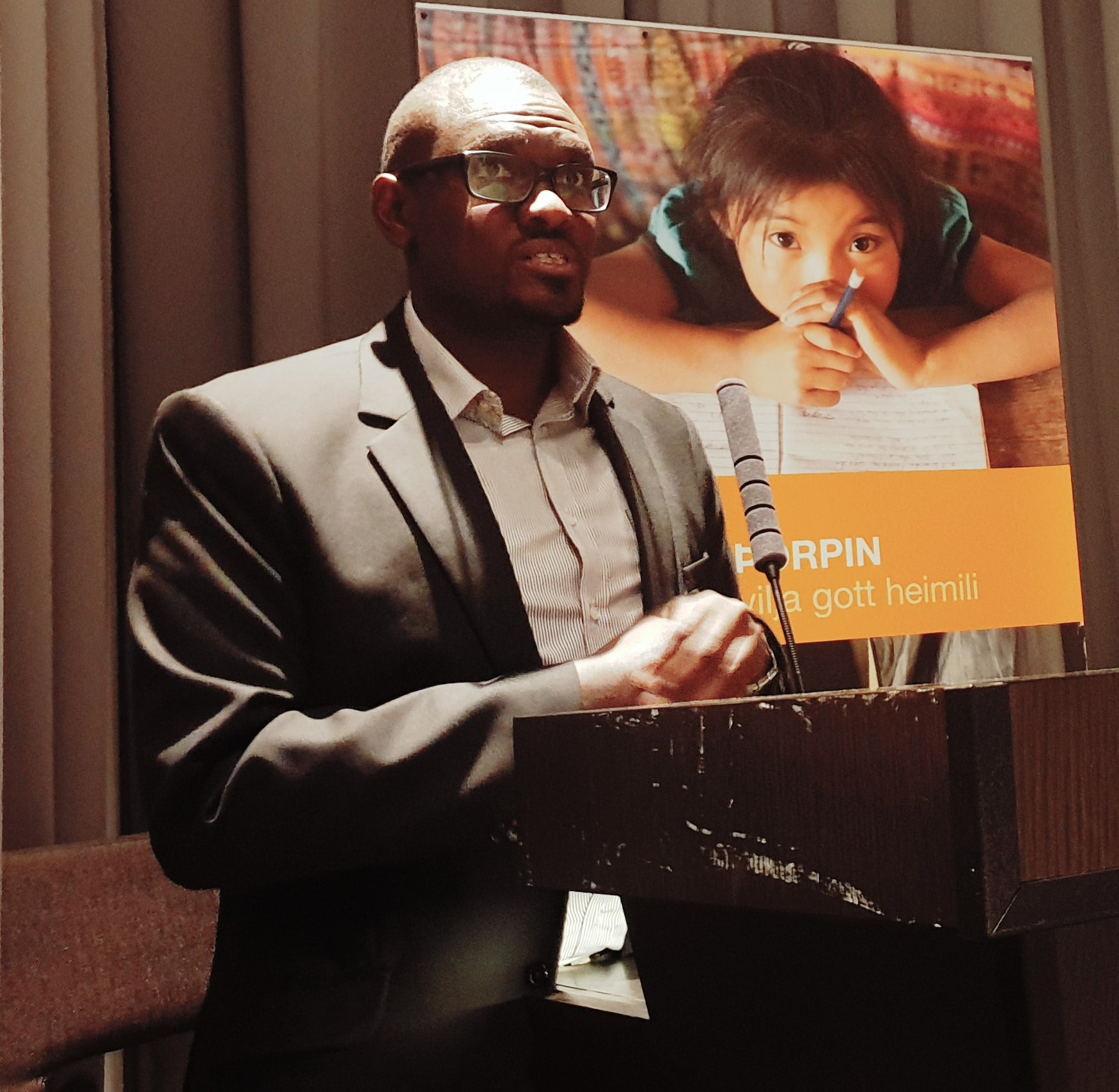 Samburu undirstrikar mikilvægi styrktarforeldra