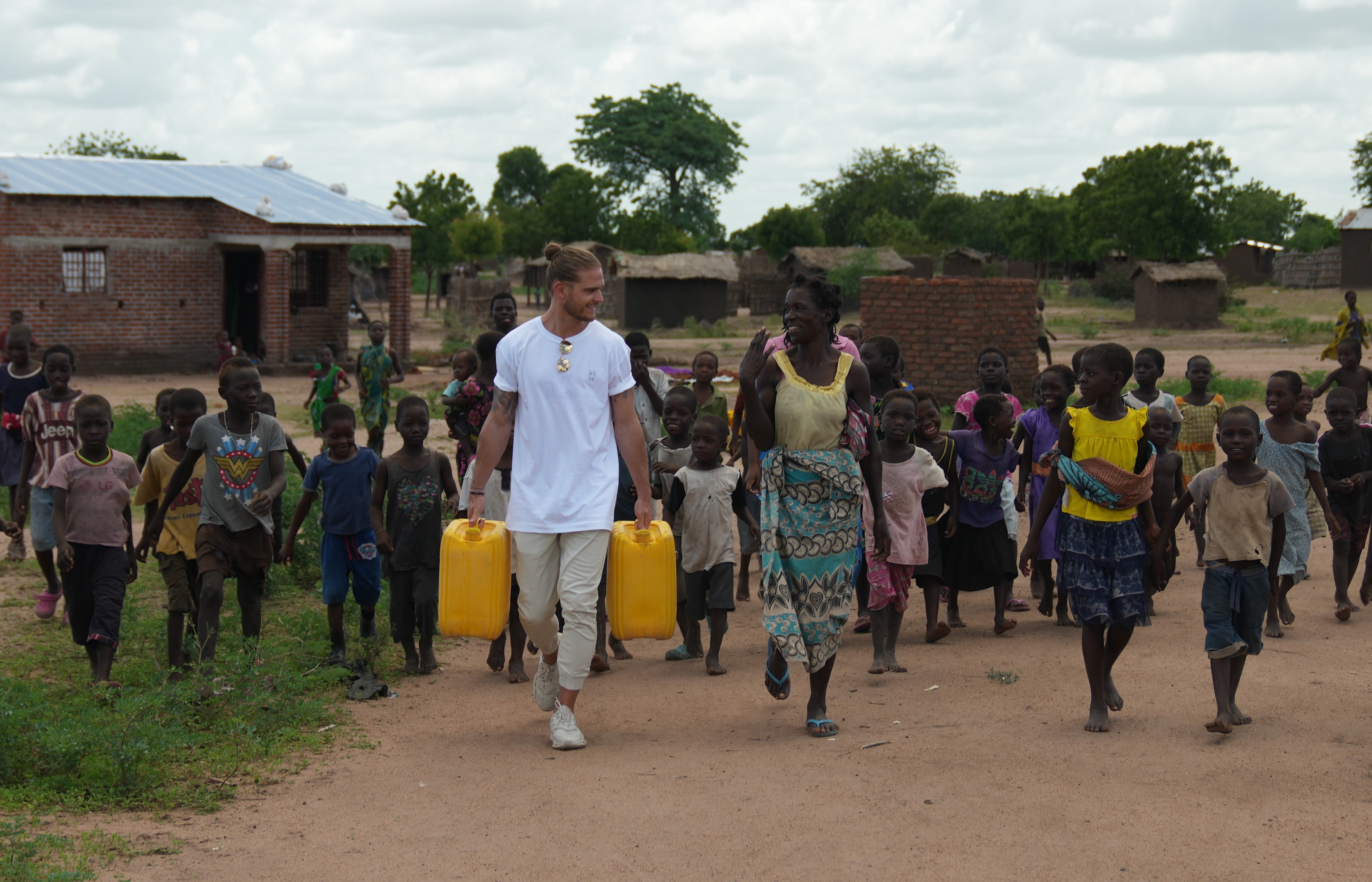 Rúrik heimsótti fjölskyldueflingu í Malaví