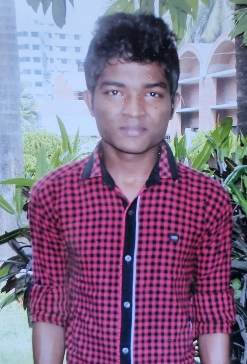 Strákurinn sem Vanda og Jakob styrktu í 19 ár.