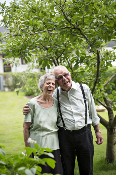 Irene og Hans völdu að styrkja börn í Afr­íku því þang­að áttu þau reglu­lega leið og gátu því heim­sótt barna­þorp­ið í leið­inni.