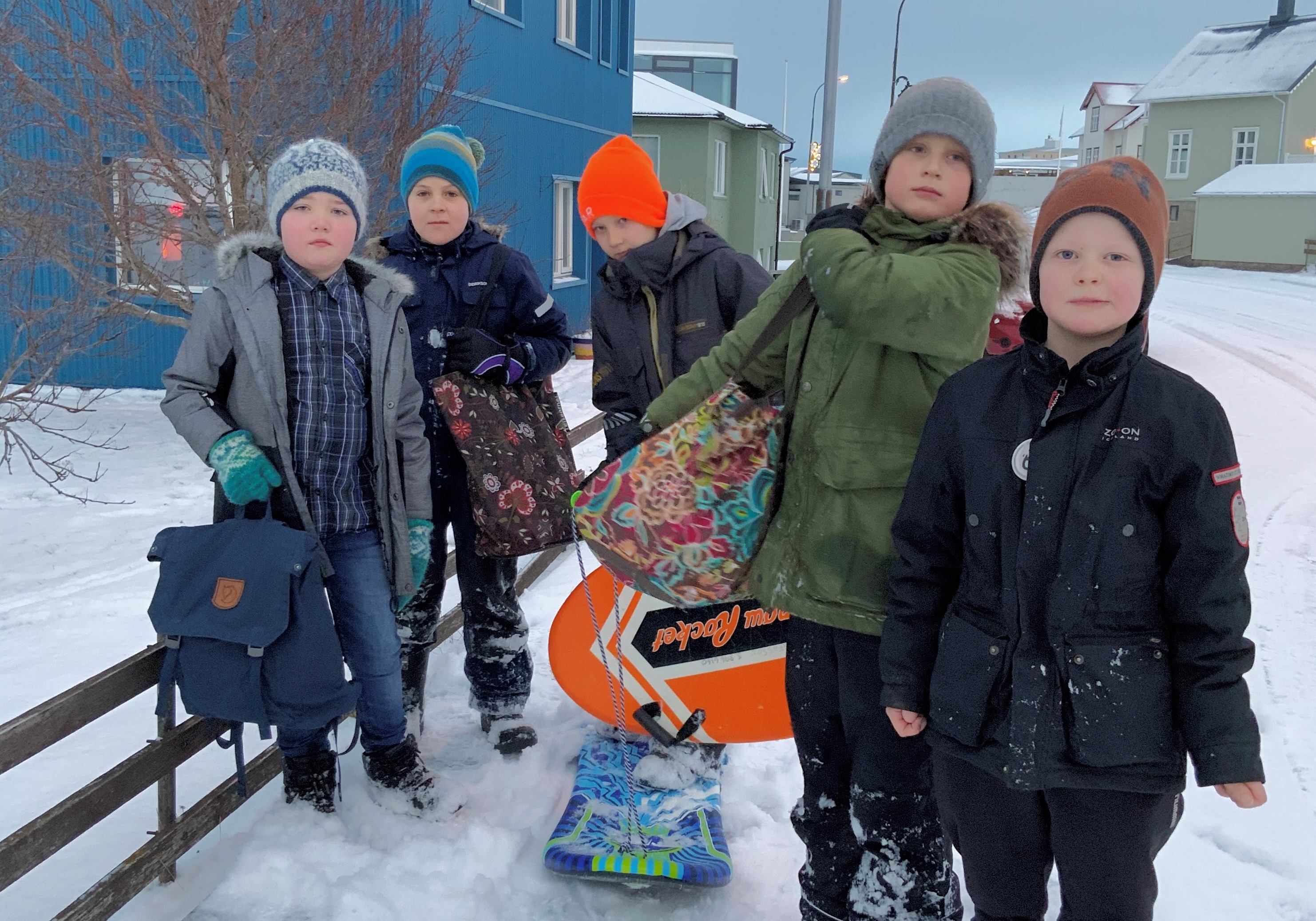 Ofurhetjur baka snúða til styrktar SOS Barnaþorpunum