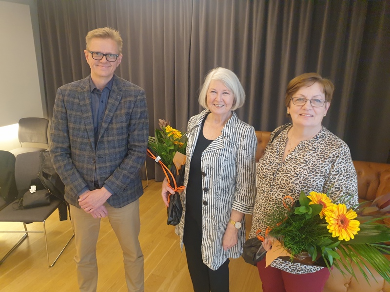 Ragnar Schram, framkvæmdastjóri SOS, ásamt Sigrúnu Júlíusdóttur og Drífu Sigfúsdóttur í valnefnd SOS.